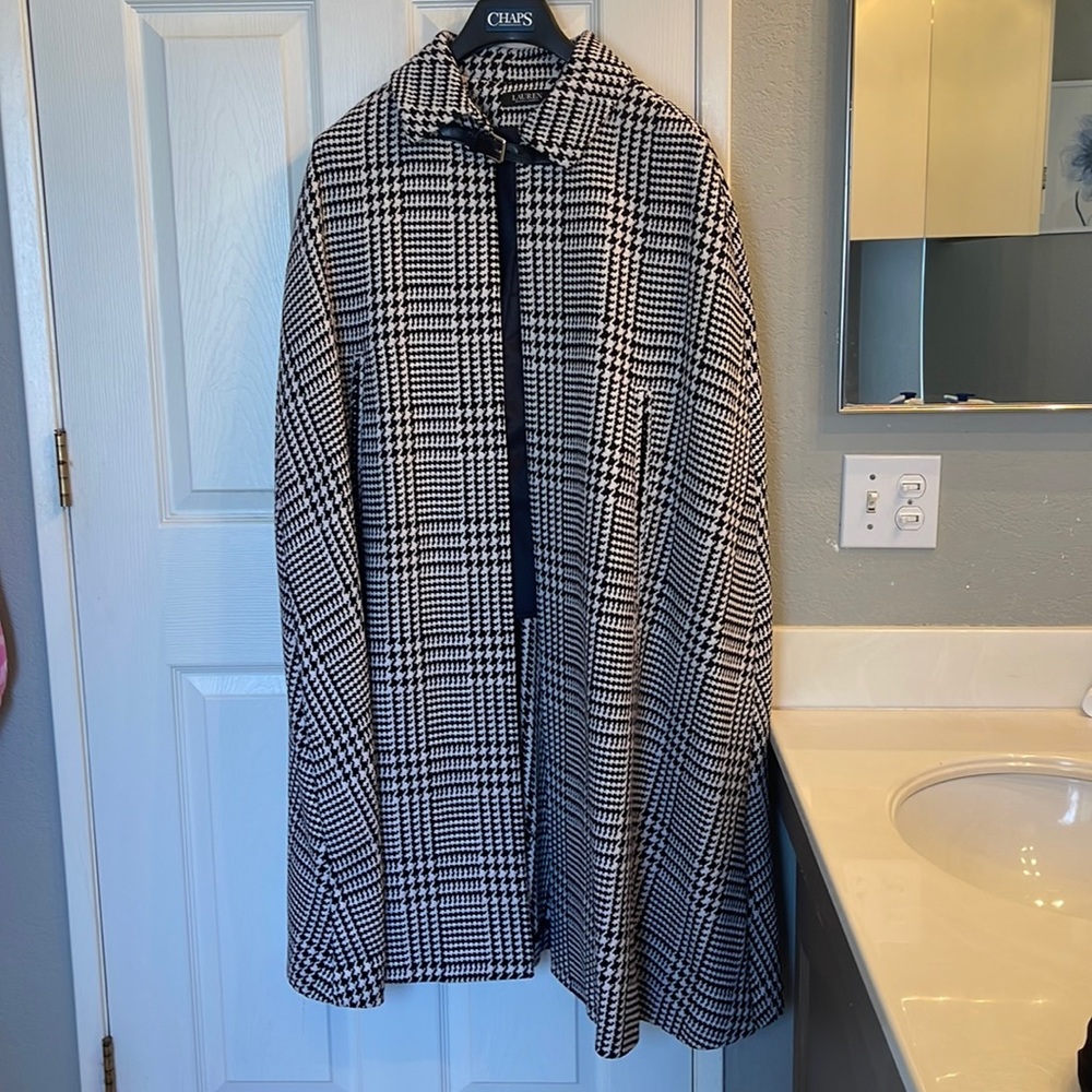 New womens cape